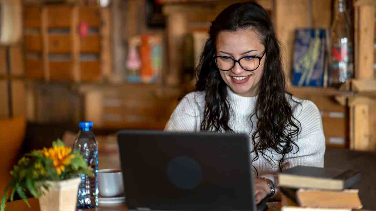 $21Hr Monitor Emails Remote Jobs at Medical Guardian with No Experience