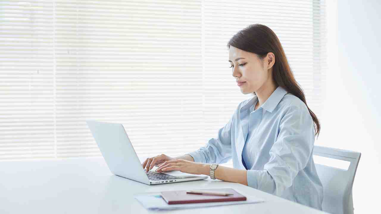 $24/hr Remote Job Helping Patients with Medical Costs with No Degree
