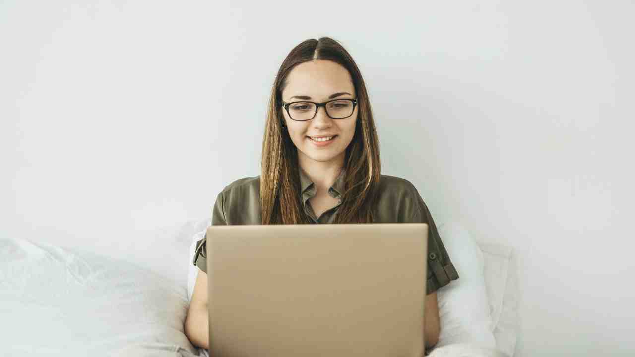 $42/hr Remote job helping clients - no selling at NIQ