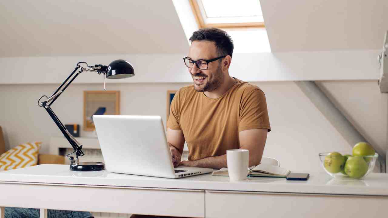 $70K+ Helping Small Businesses: Remote Sales Job at Angi