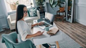 Accounts Receivable Analyst – Work From Home Paying up to $26/Hour